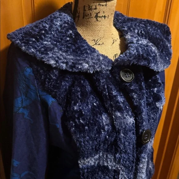 Marc Tino Fashion like new equestrian long  Women's Coat for fall/winter - Picture 2 of 14